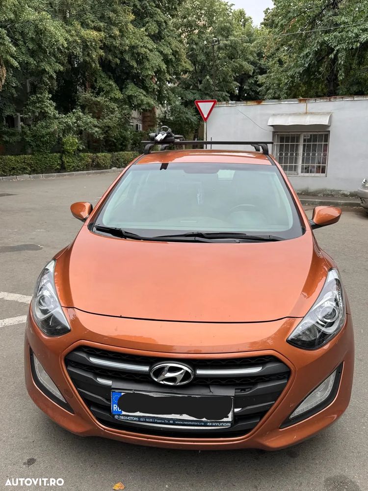 Hyundai i30 1.6 CRDI DPF 5DR MT Highway - 3
