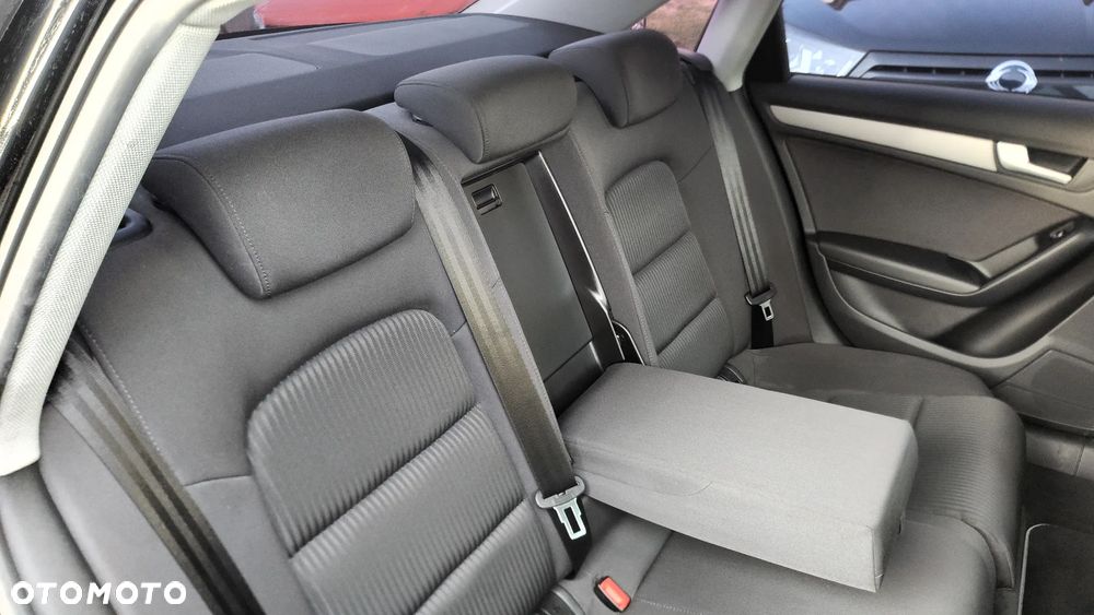 Audi A4 Limousine - 9