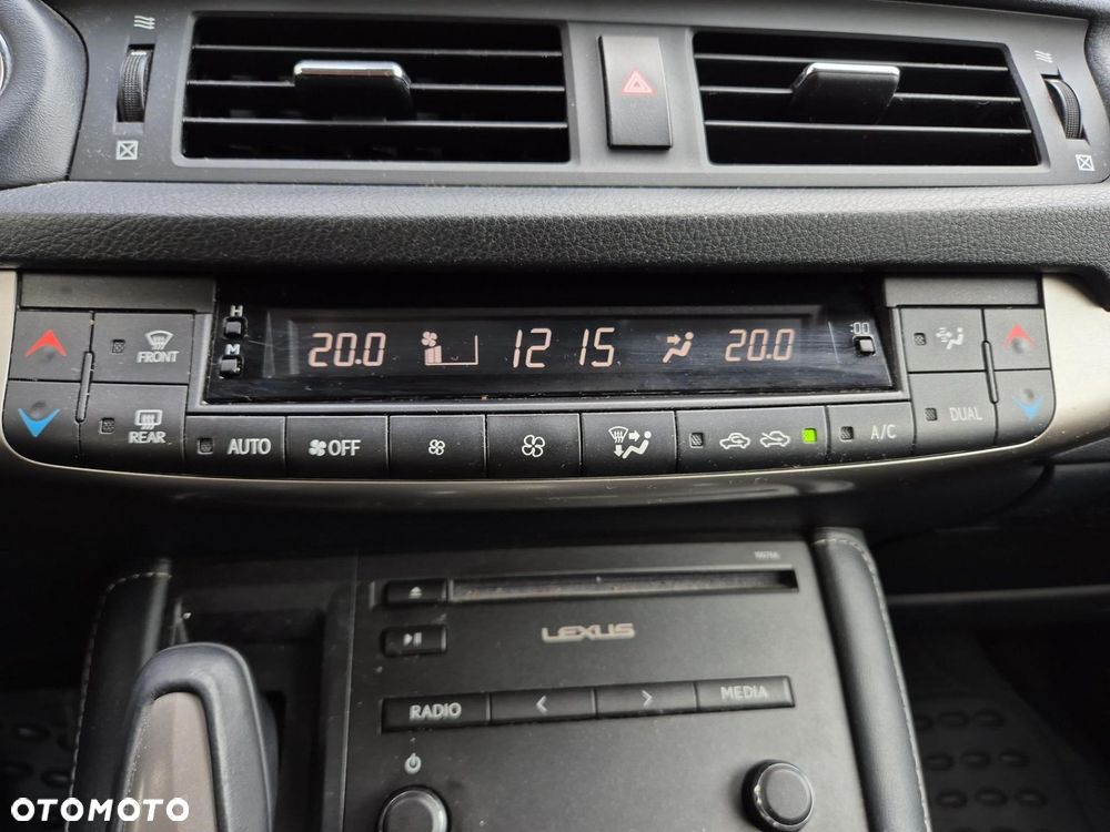 Lexus CT 200h Elegance - 22