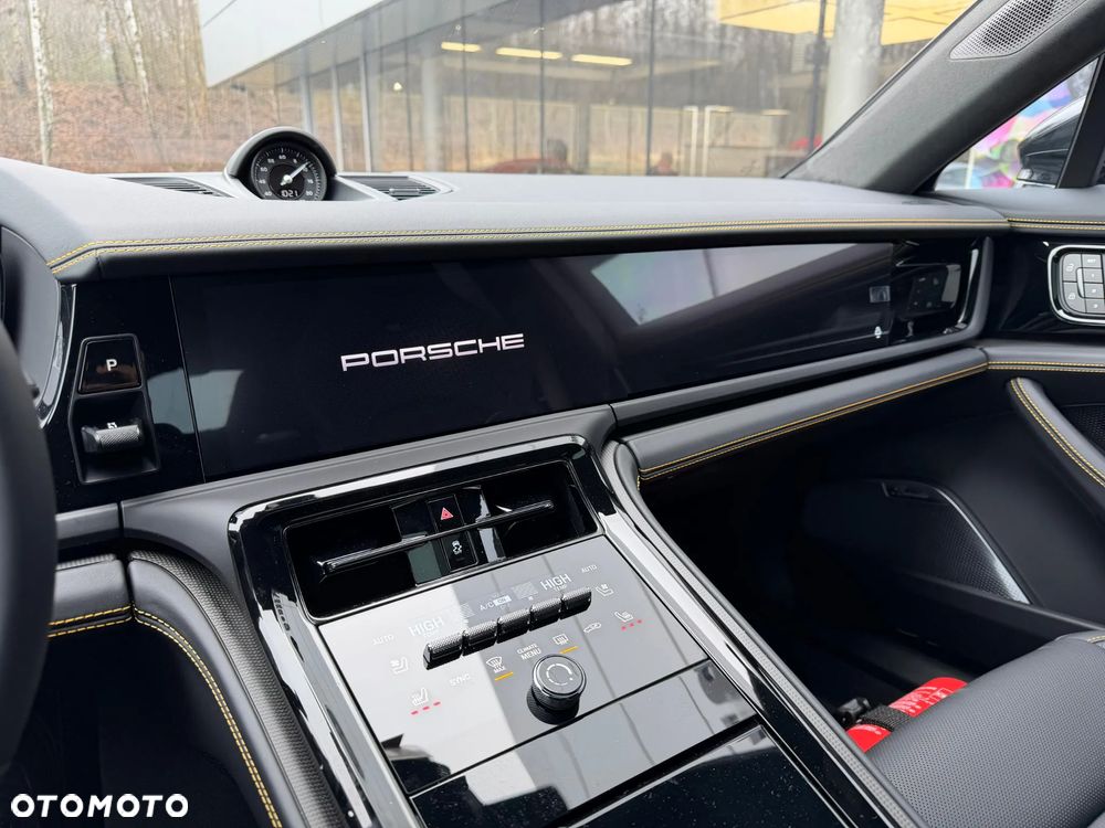 Porsche Panamera 4S E-Hybrid - 37