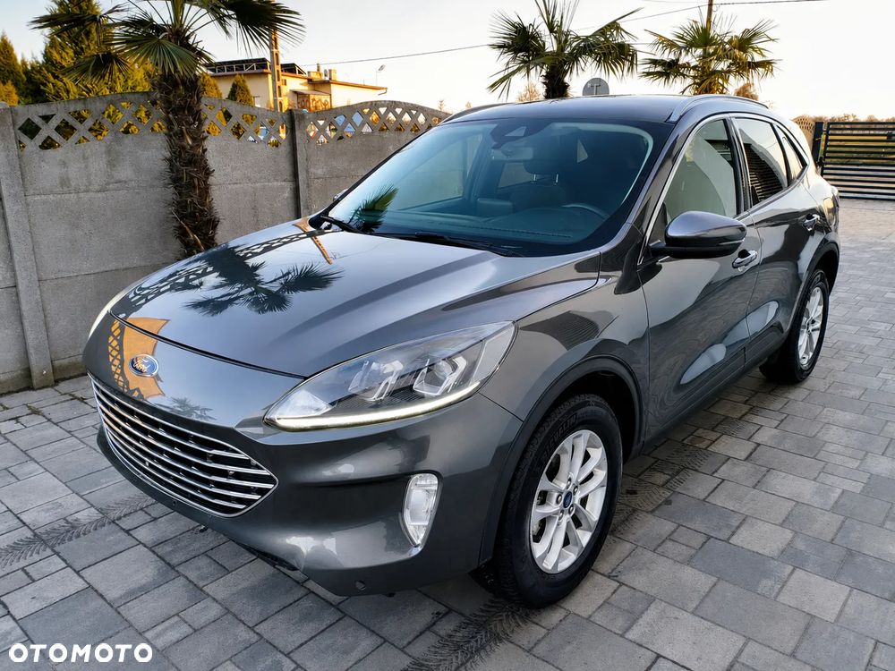 Ford Kuga 2.5 Duratec FHEV TITANIUM - 1