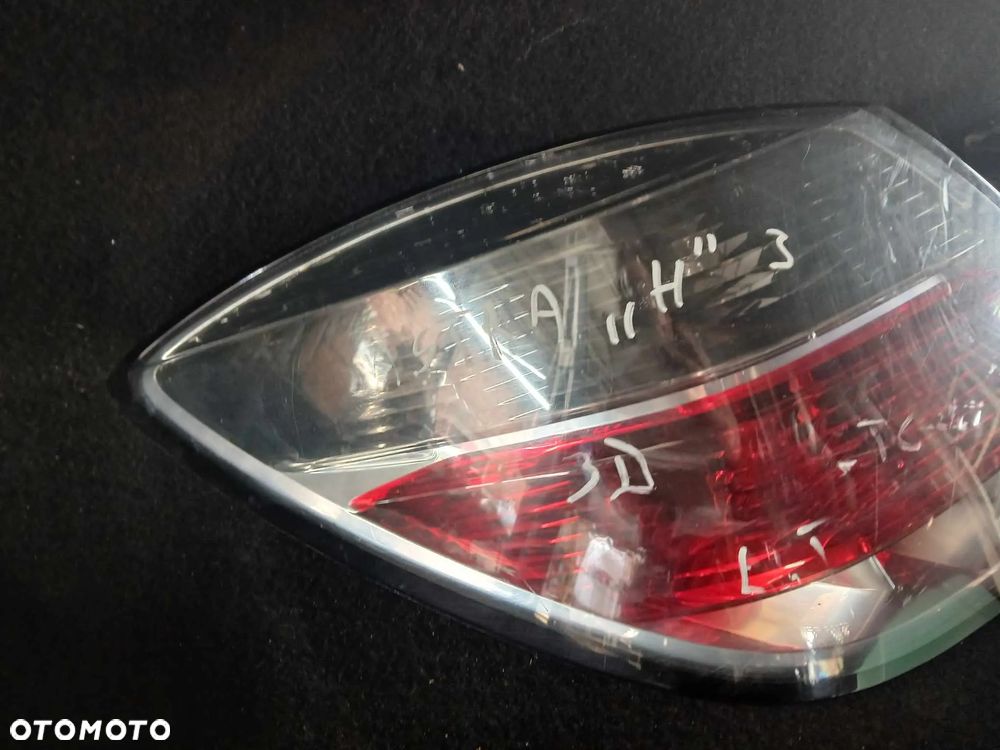 Opel Astra III H GTC Lampa tylna lewa - 2