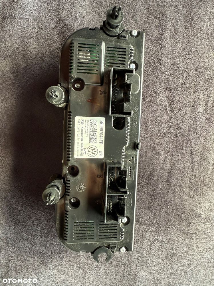VW GOLF PANEL KLIMATYZACJI 5G0907044FR - 2