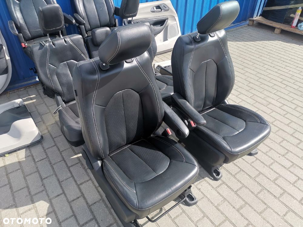 CHRYSLER PACIFICA II LIFT KOMPLET FOTELI BOCZKI 7 OSÓB - 4