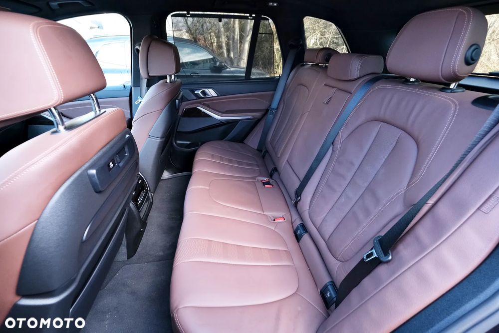 BMW X5 xDrive40i - 17