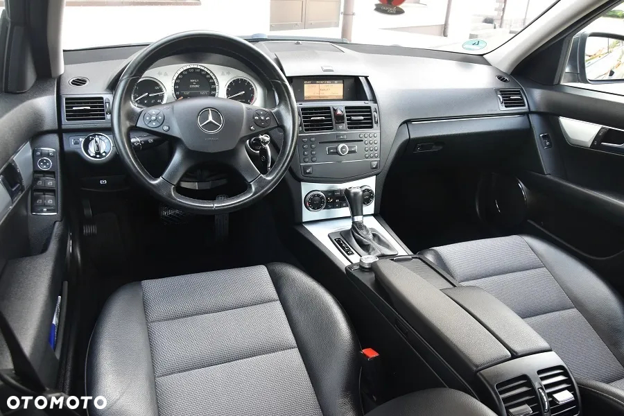Mercedes-Benz Klasa C 200 T Kompressor Automatik Avantgarde - 17