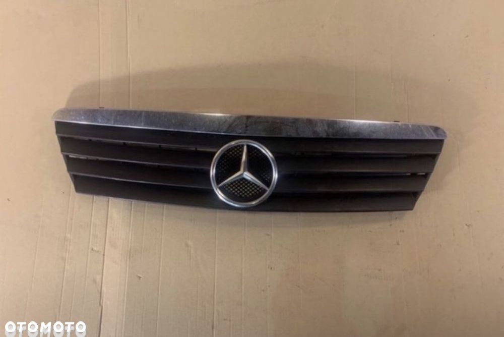 Grill atrapa mercedes a klasa w168 lift - 1
