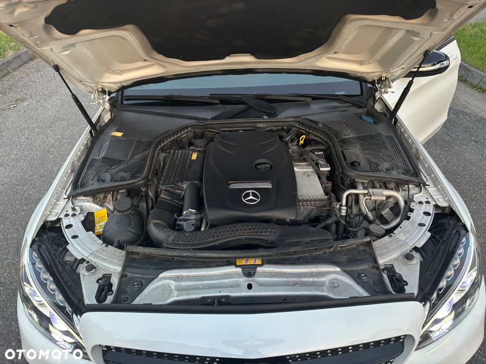 Mercedes-Benz Klasa C 200 4-Matic 7G-TRONIC - 25