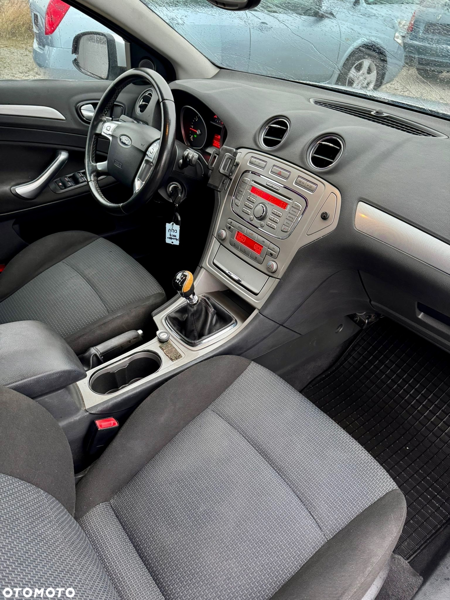 Ford Mondeo 2.0 TDCi Ambiente - 7