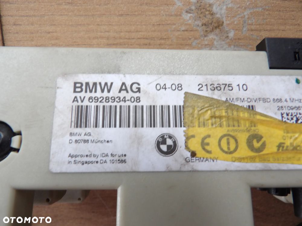 BMW - E90,E91,E82 - WZMACNIACZ ANTENY DIVERSITY - 6928934 - 1