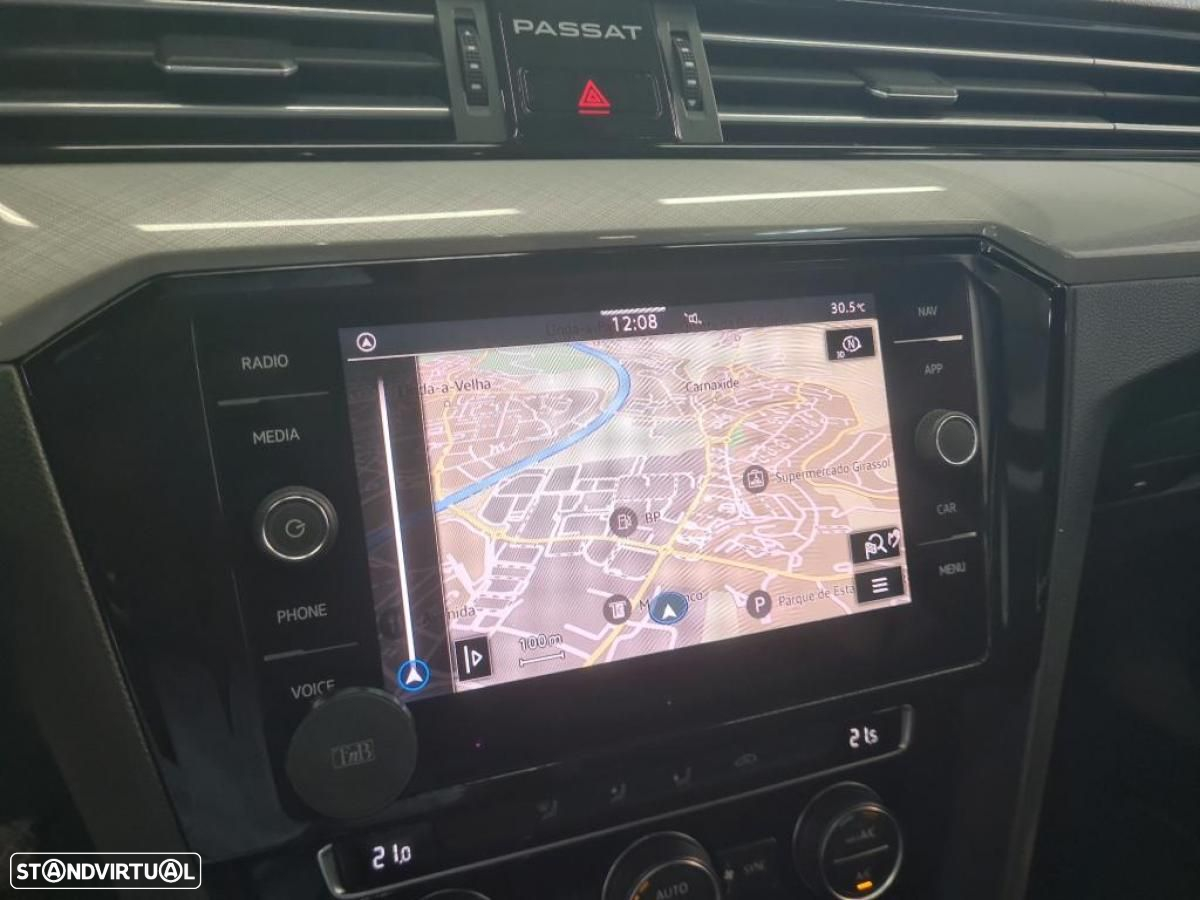 VW Passat Variant 1.6 TDI Business DSG - 4