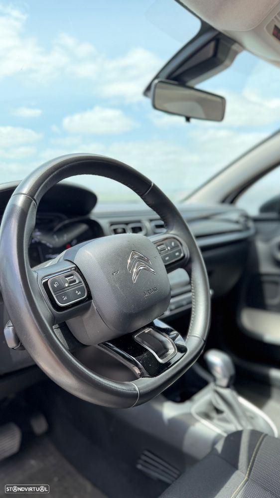 Citroën C3 1.2 PureTech Shine EAT6 - 4