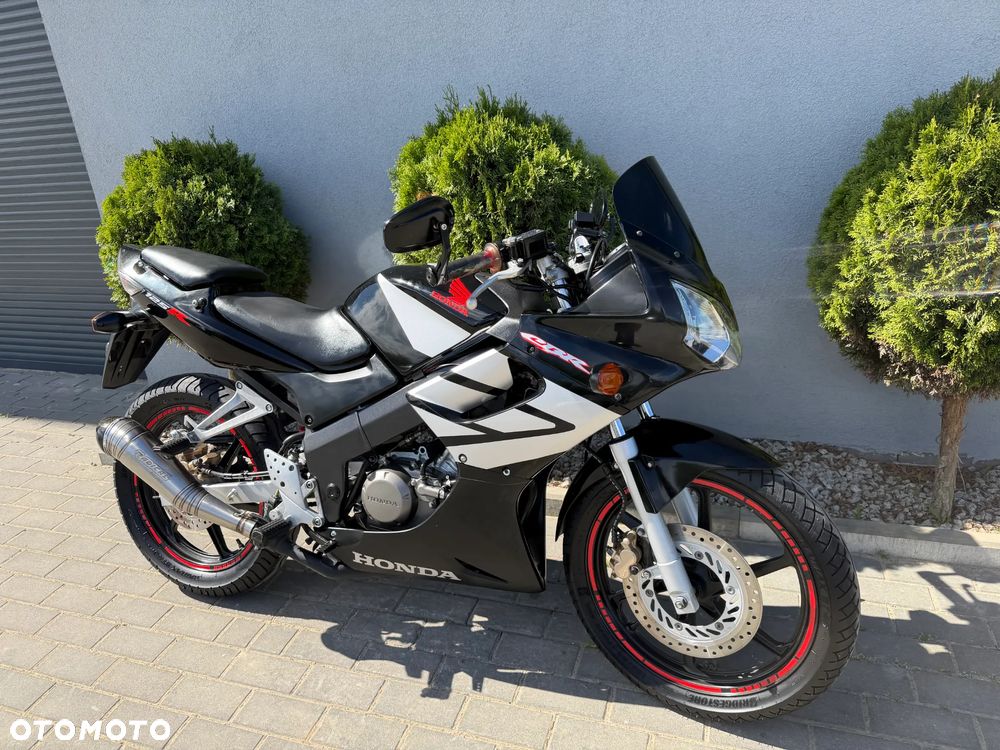 Honda CBR - 3