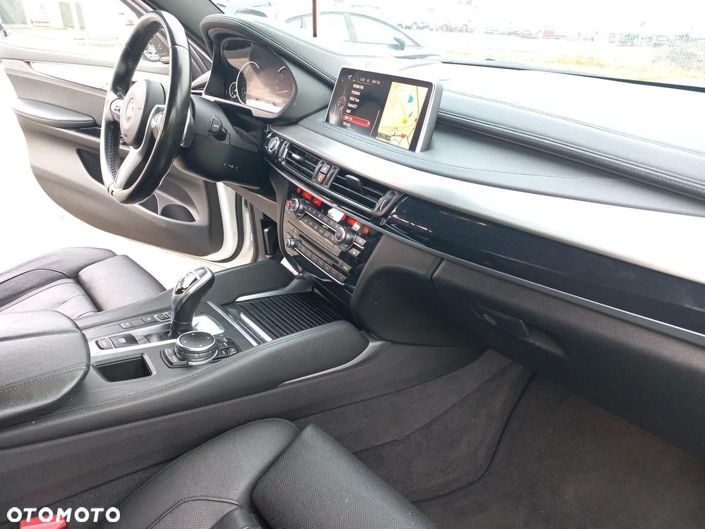 BMW X6 M50d - 22