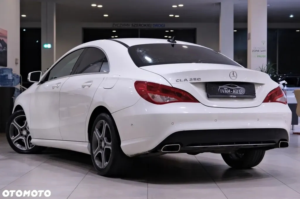 Mercedes-Benz CLA 250 7G-DCT - 8