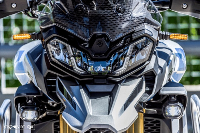 Voge 900DSX - 8