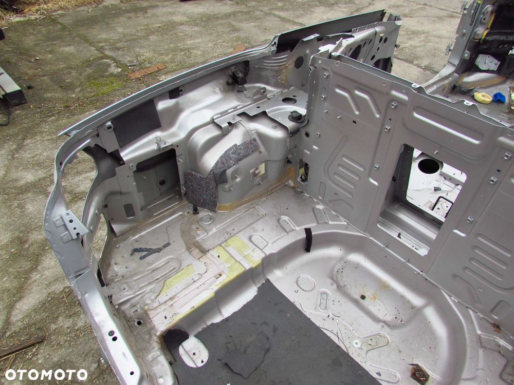 VOLVO C70 II 06-13 CWIARTKA BLOTNIK TYL LEWY 477 - 10