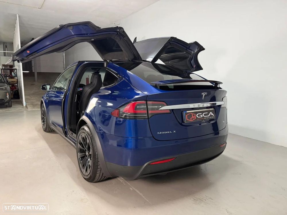 Tesla Model X 100D - 7