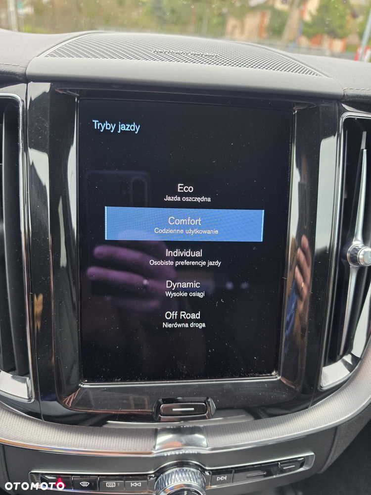 Volvo XC 60 B4 D Geartronic RDesign - 18