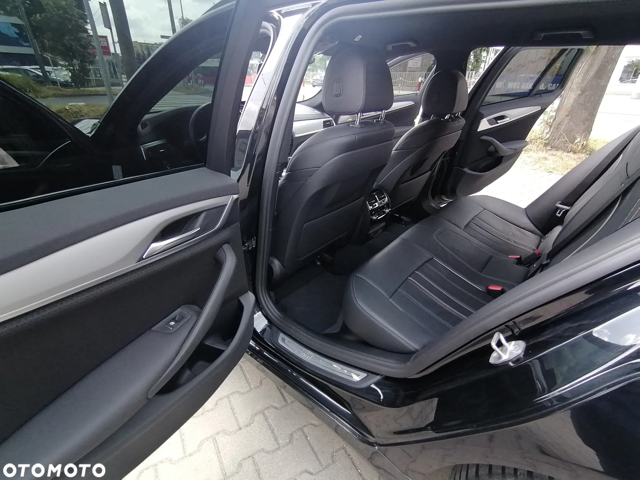 BMW Seria 5 520d Touring M Sport Edition - 21