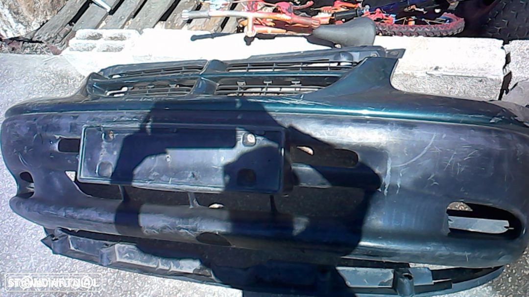 parachoque Chrysler voyager - 2