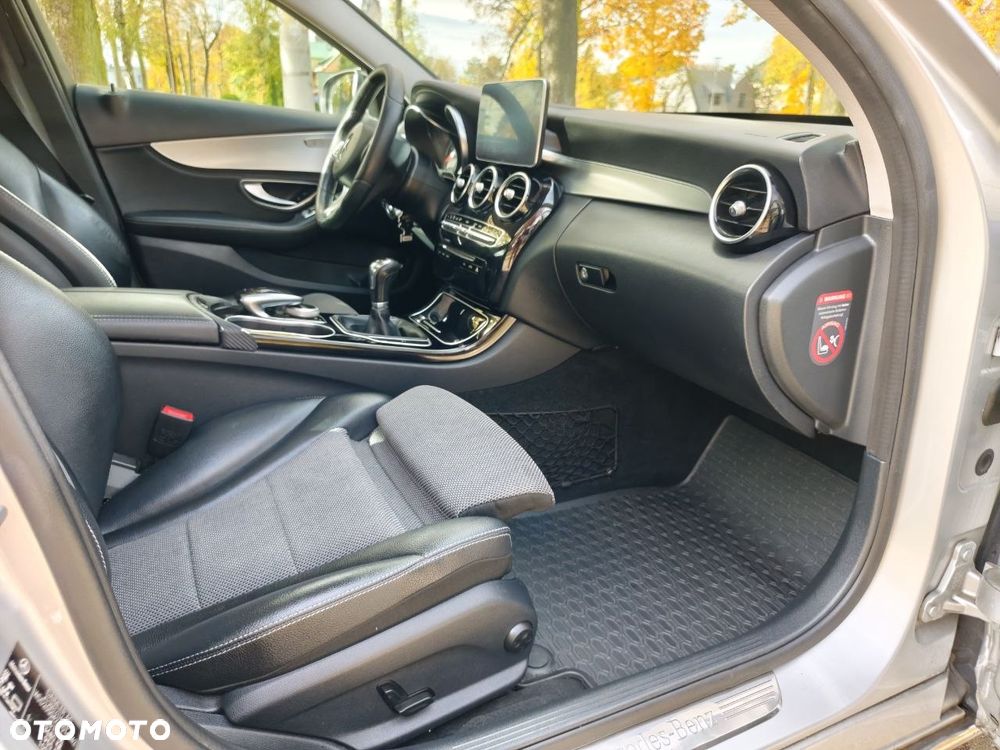 Mercedes-Benz Klasa C 200 Avantgarde - 6
