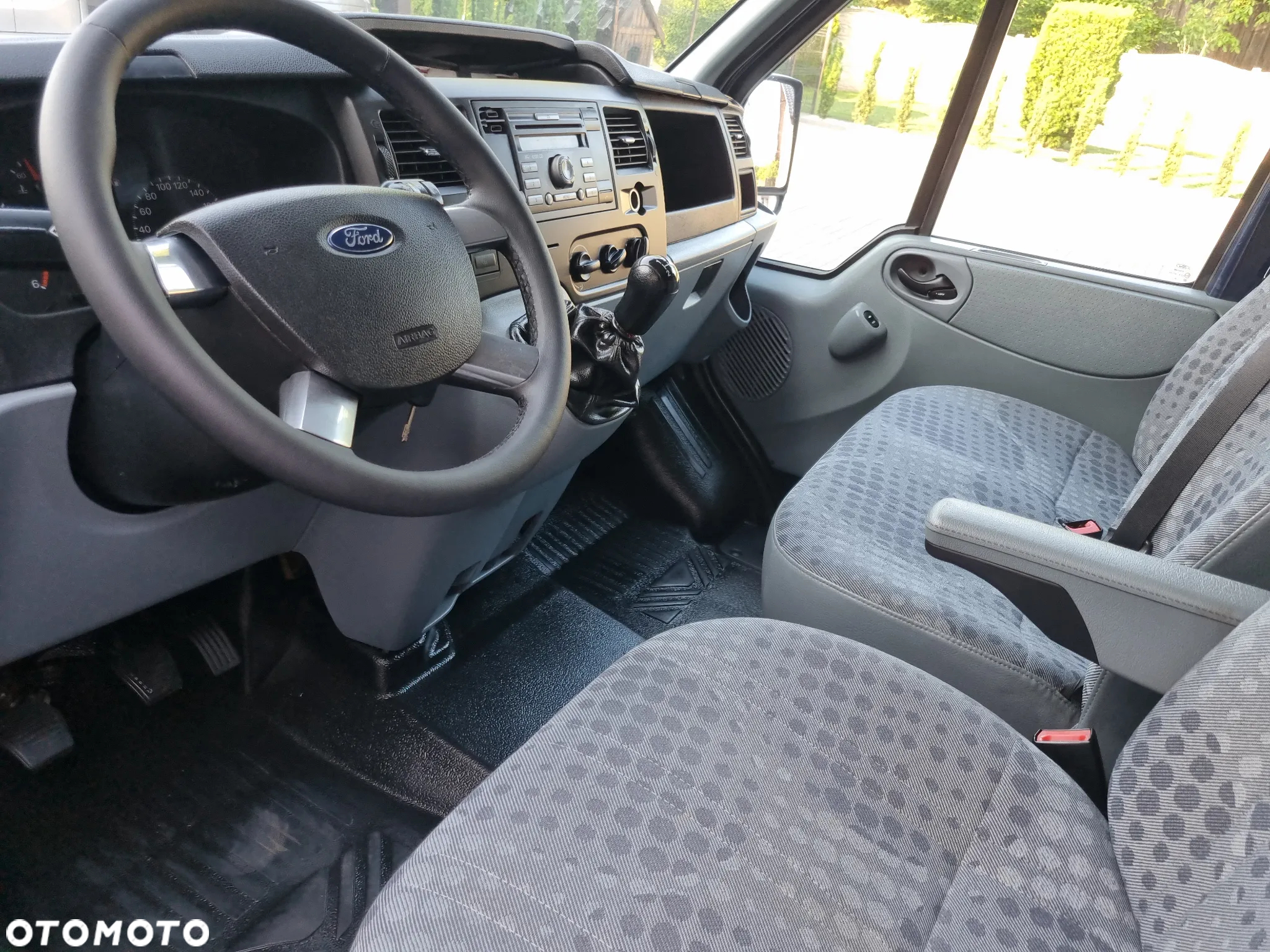 Ford Transit - 25