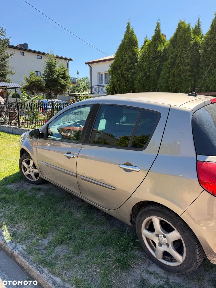 Renault Clio 1.6 16V Dynamique - 4