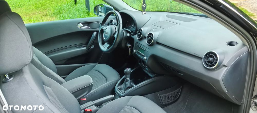 Audi A1 3-drzwiowe 1.4 TFSI admired - 11