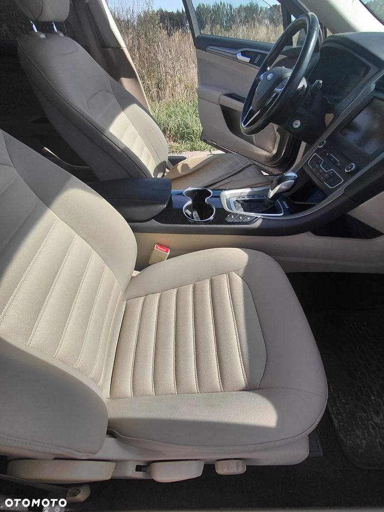 Ford Mondeo - 9