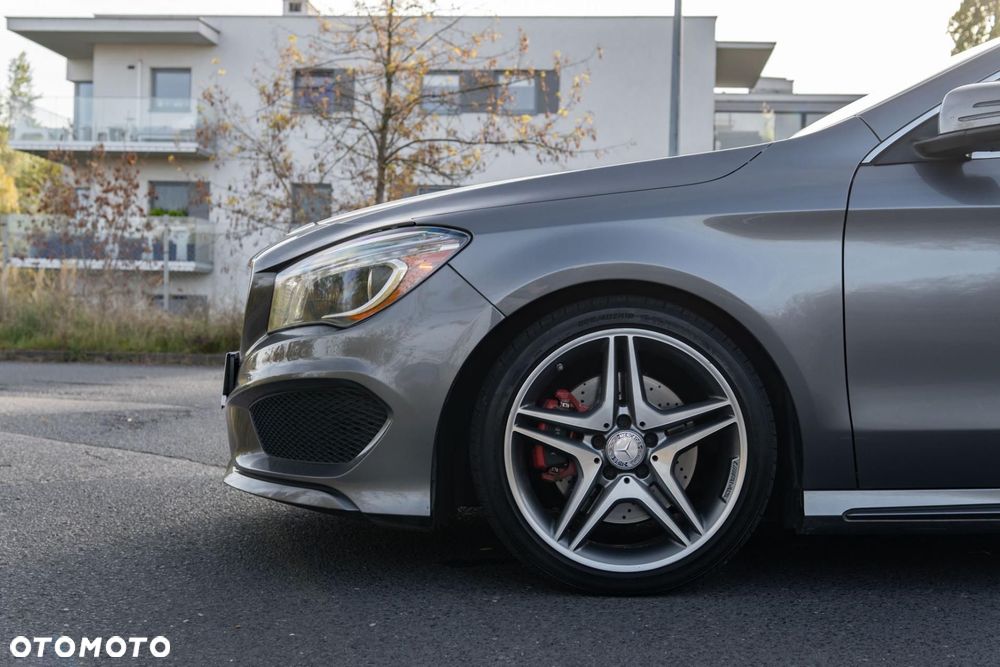 Mercedes-Benz CLA 250 7G-DCT AMG Line - 38