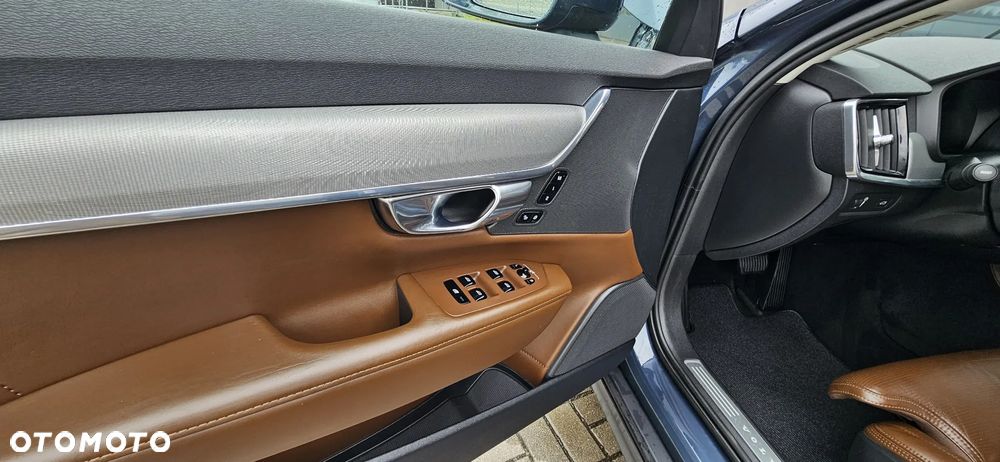 Volvo V90 D4 SCR AWD Kinetic - 5
