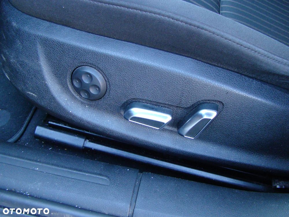 Audi A4 Avant 2.0 TDI Quattro - 19