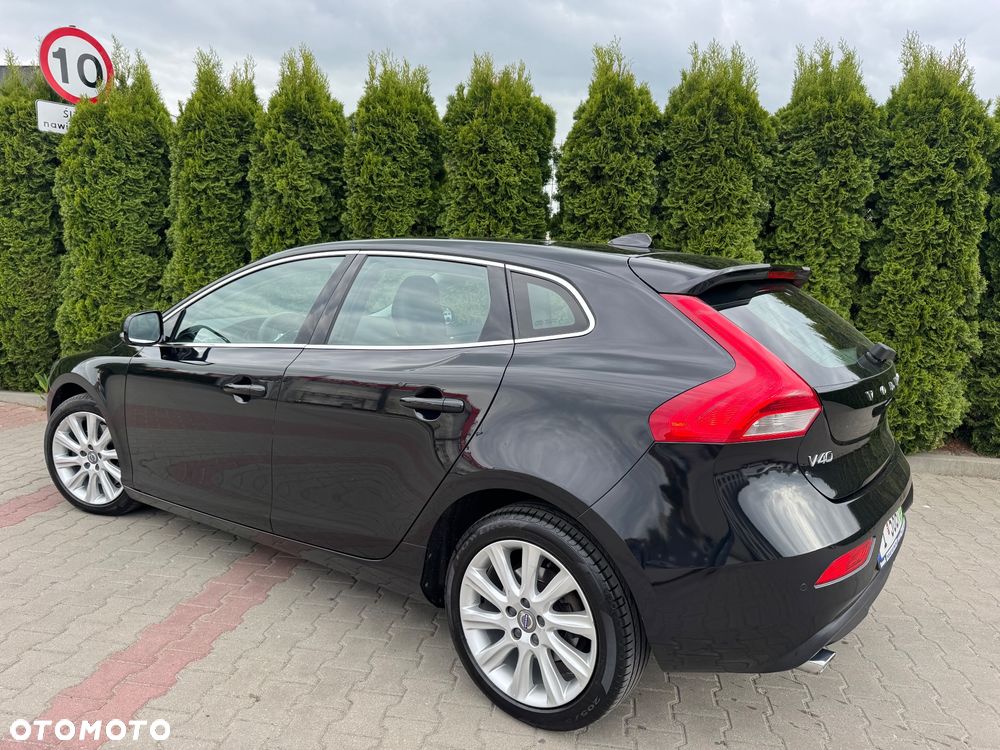Volvo V40 D4 Geartronic Summum - 13