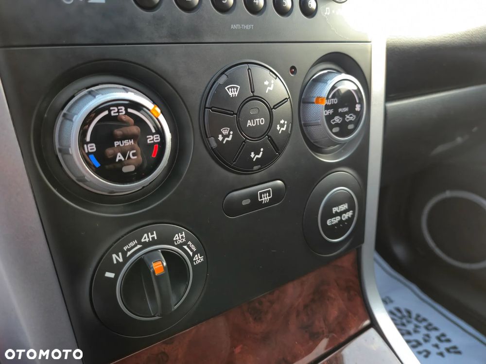 Suzuki Grand Vitara 2.0 De luxe - 30