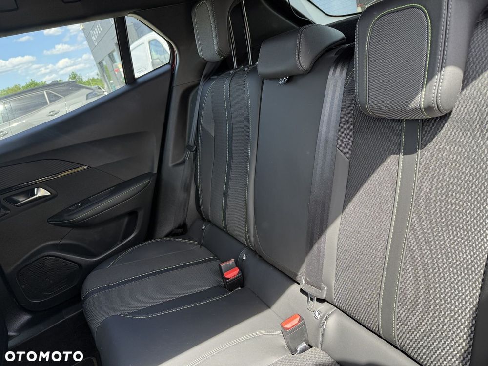 Peugeot 2008 - 13