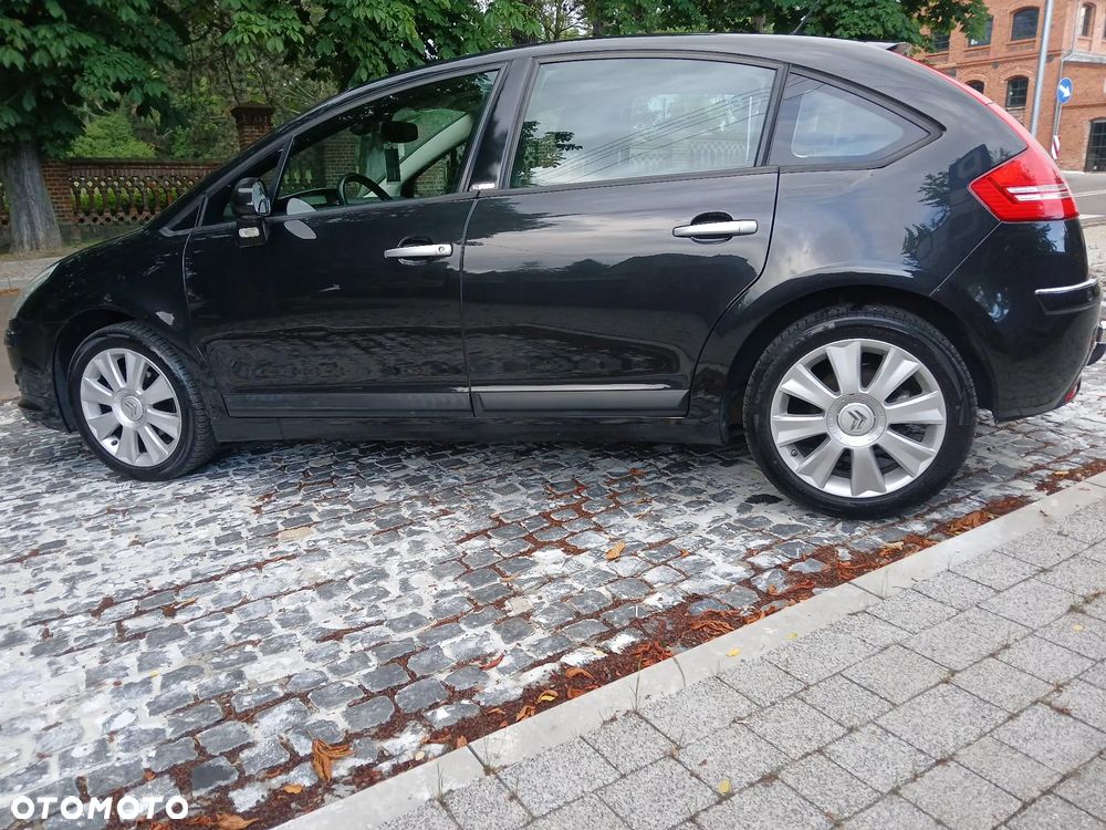 Citroën C4 2.0 16V Exclusive - 17