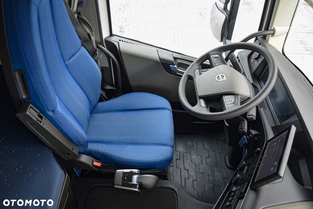Volvo FH500 / EURO 6 / NOWY MODEL / KLIMATYZACJA POSTOJOWA / ACC / LEDY / 2 ZBIORNIKI / 2022 / NISKI PRZEBIEG / SERWISOWANY / SPROWADZONY - 25