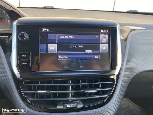 Peugeot 208 1.2 PureTech Style - 9
