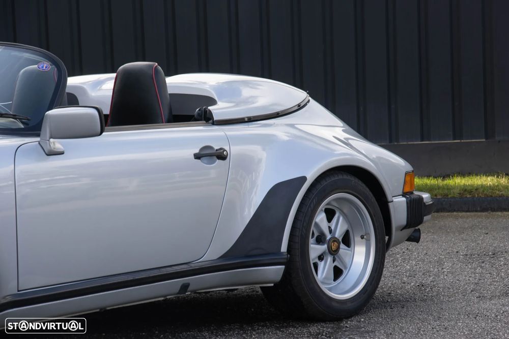 Porsche 911 Série G - 11