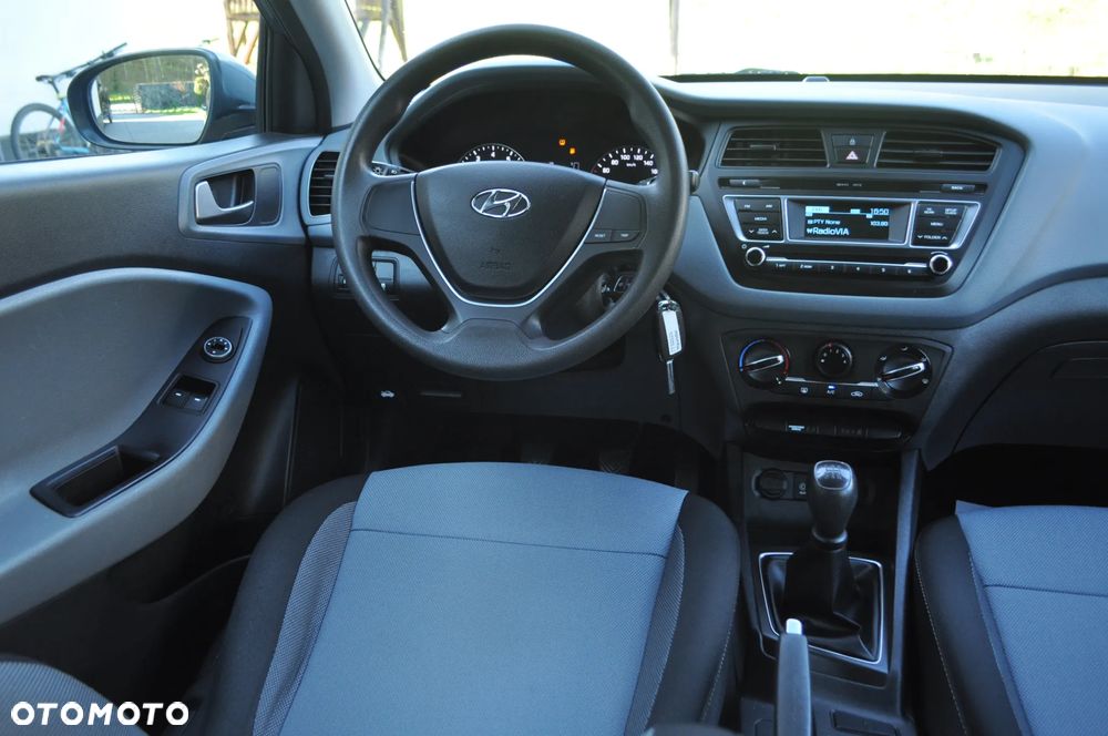 Hyundai i20 1.2 Pure - 22