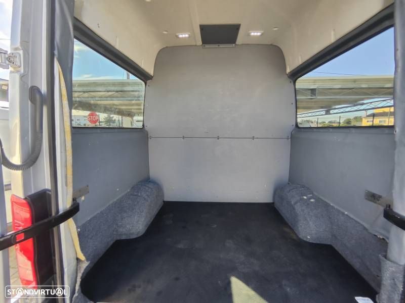 VW Crafter 35 2.0 TDI L3H3 - 18