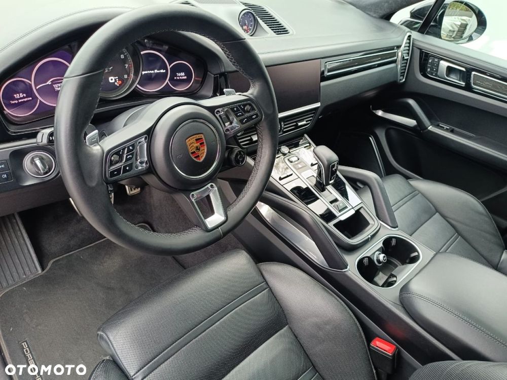 Porsche Cayenne Coupe Turbo - 6