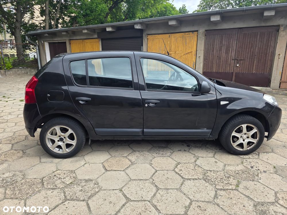 Dacia Sandero - 6