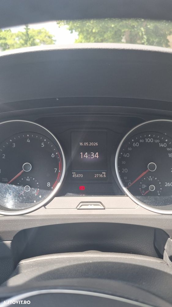 Volkswagen Tiguan - 8