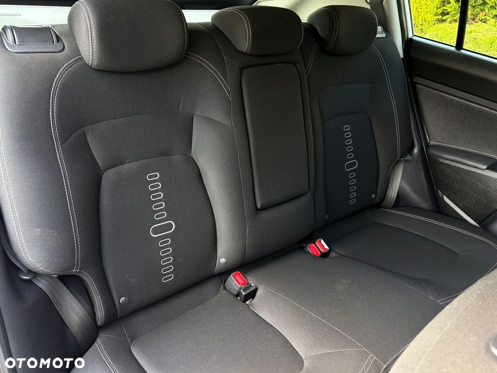 Kia Sportage 1.7 CRDI Business Line M 2WD - 26