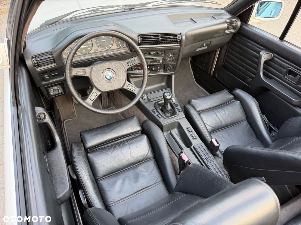 BMW Seria 3 320i - 21