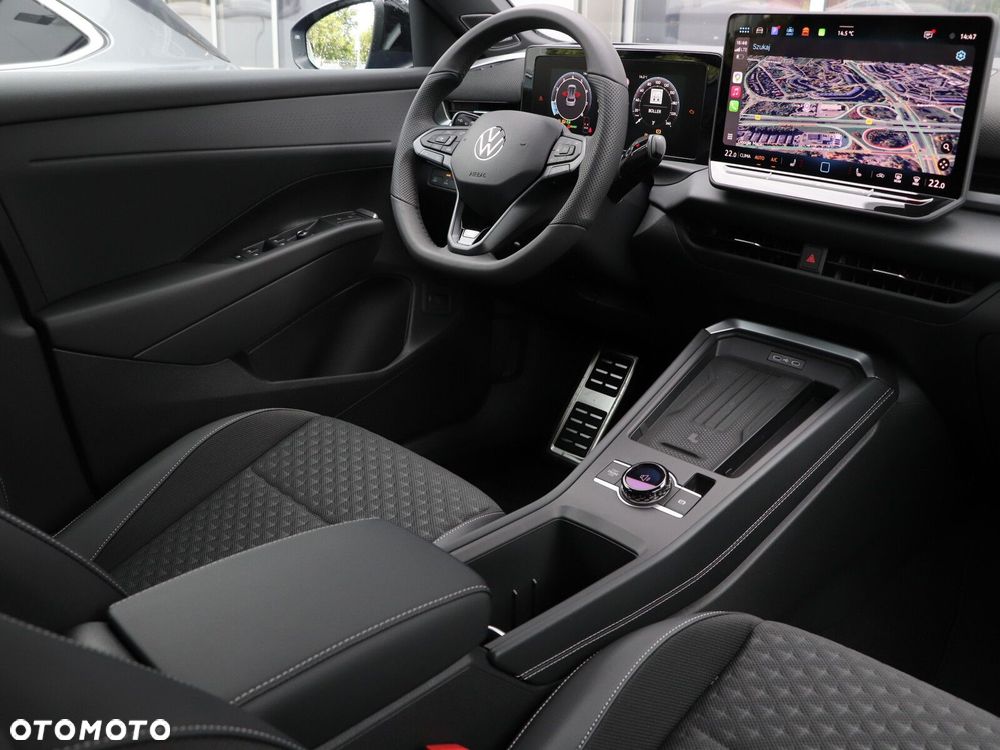 Volkswagen T-Roc - 16