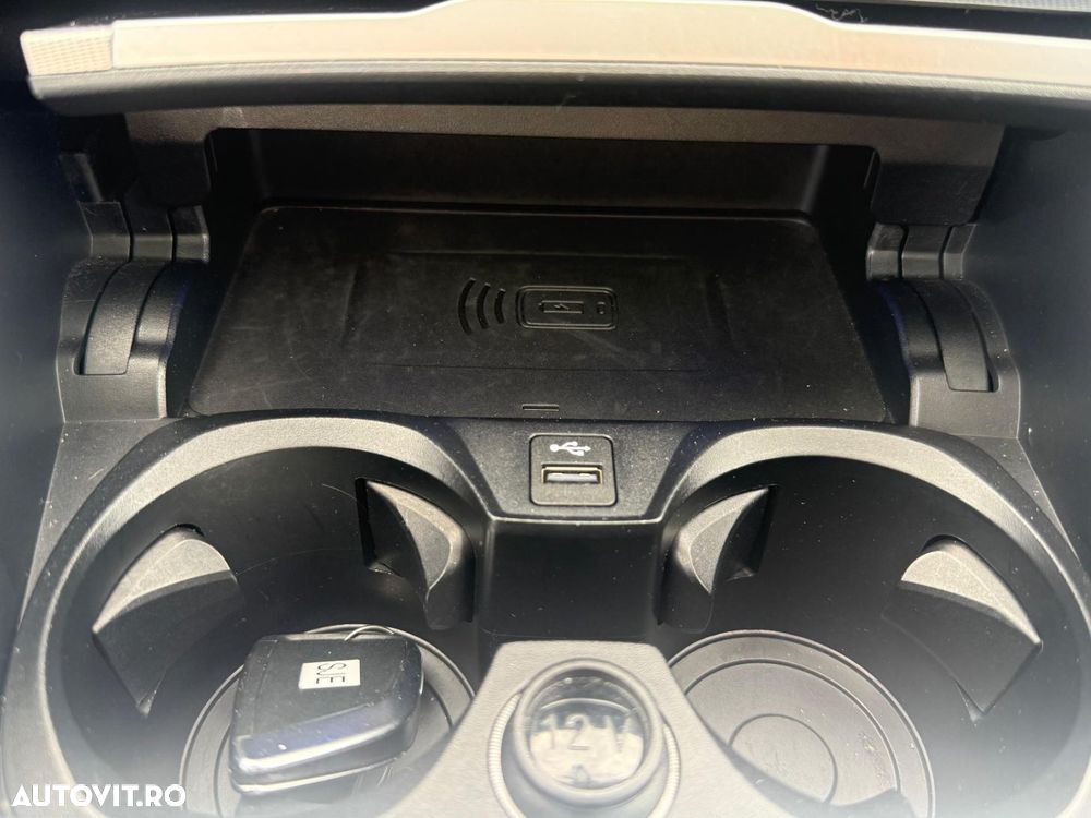 BMW Seria 3 320d xDrive AT Luxury Line - 24