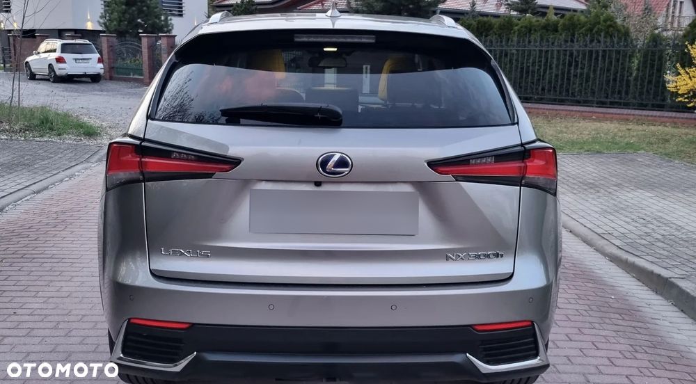 Lexus NX 300h Executive Line - 5